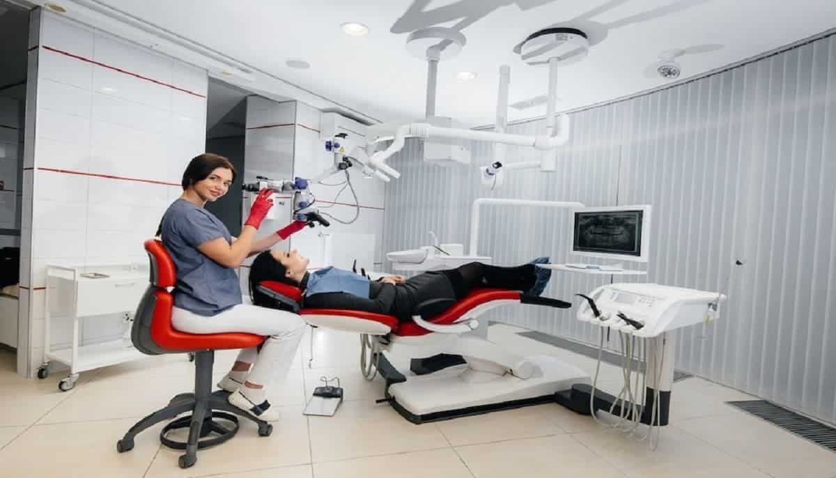 Dental Clinics in Noida